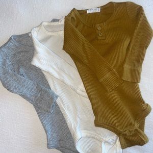 Bundle of Jamie Kay Bodysuits 3-6 months